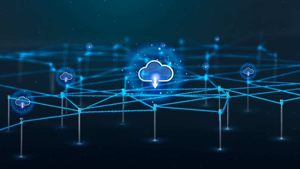 Esta arquitectura distribuida permite procesar datos en tiempo real cerca del origen, mejorando la eficiencia operativa y reduciendo la dependencia de la nube en sectores críticos como minería, salud y energía.