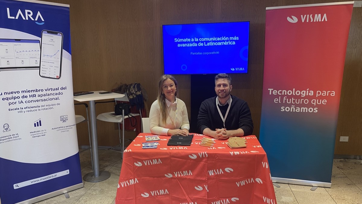 Eugenia Hereñú, COO de Visma y Guido Kuznicki, CEO & Co-Founder de Lara AI, empresa recientemente incorporada por Visma, líder en software de Recursos Humanos.