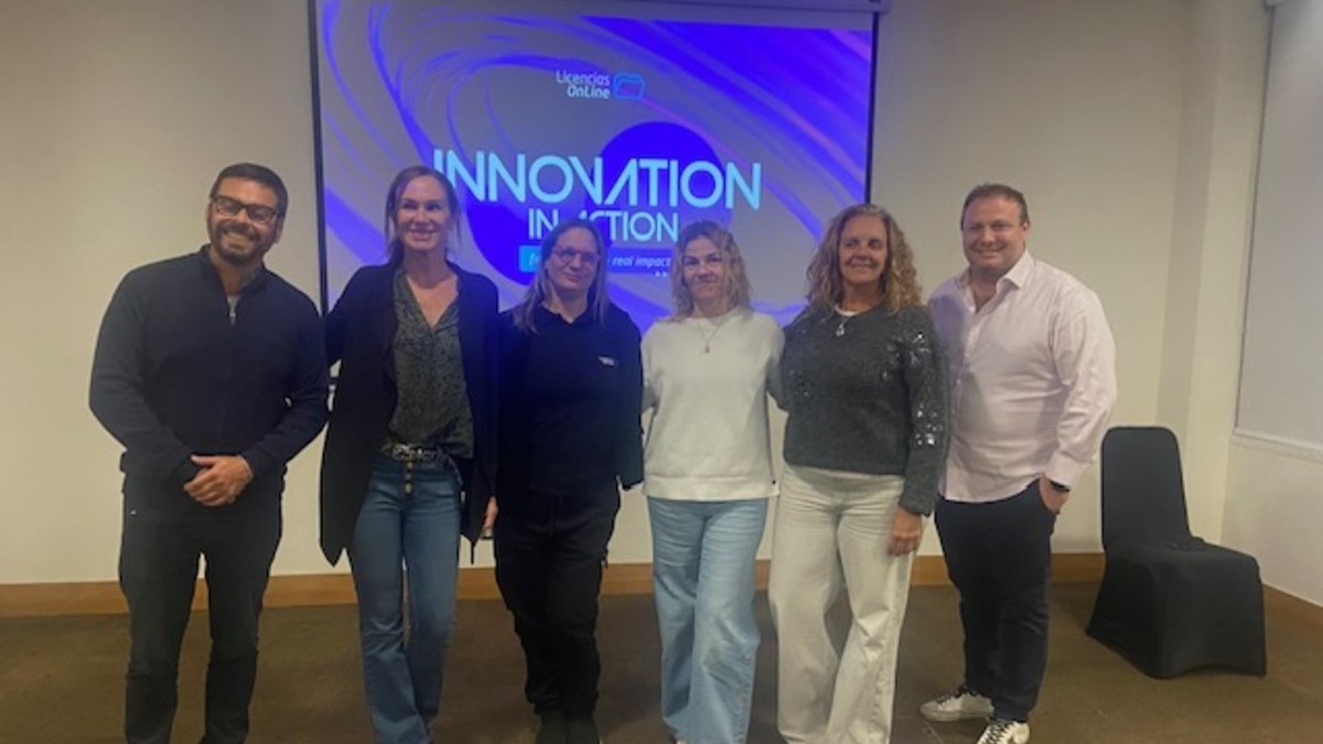 Voceros principales de LOL: Sebastián Losana, gerente de Alianzas y Marketing junto con Carolina Losana, CEO; Marcia Etulain, Country Manager; Liliana Buso, Sales Director; y Felipe de Cabo, Cloud Sales Director & NOLA.