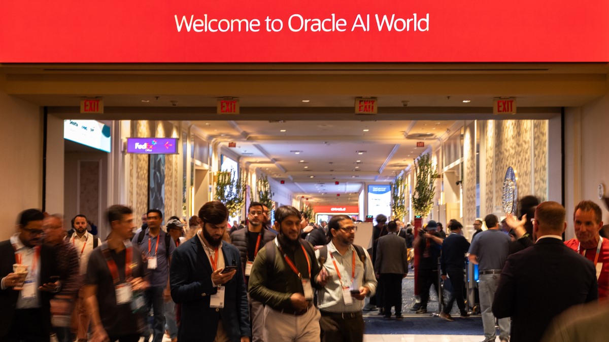 El nuevo AI Agent Marketplace entrega agentes de IA desarrollados por partners directamente en Oracle Fusion Cloud Applications para optimizar operaciones y desbloquear nuevos niveles de eficiencia.