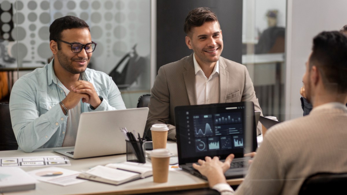 La implementación de la IA se ha disparado señalando el fin de la experimentación y forzando a los CIOs a transformarse en líderes de cambio.