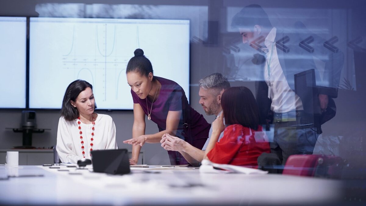 •	Lenovo impulsa un modelo flexible para que la inteligencia artificial genere valor real en los negocios.