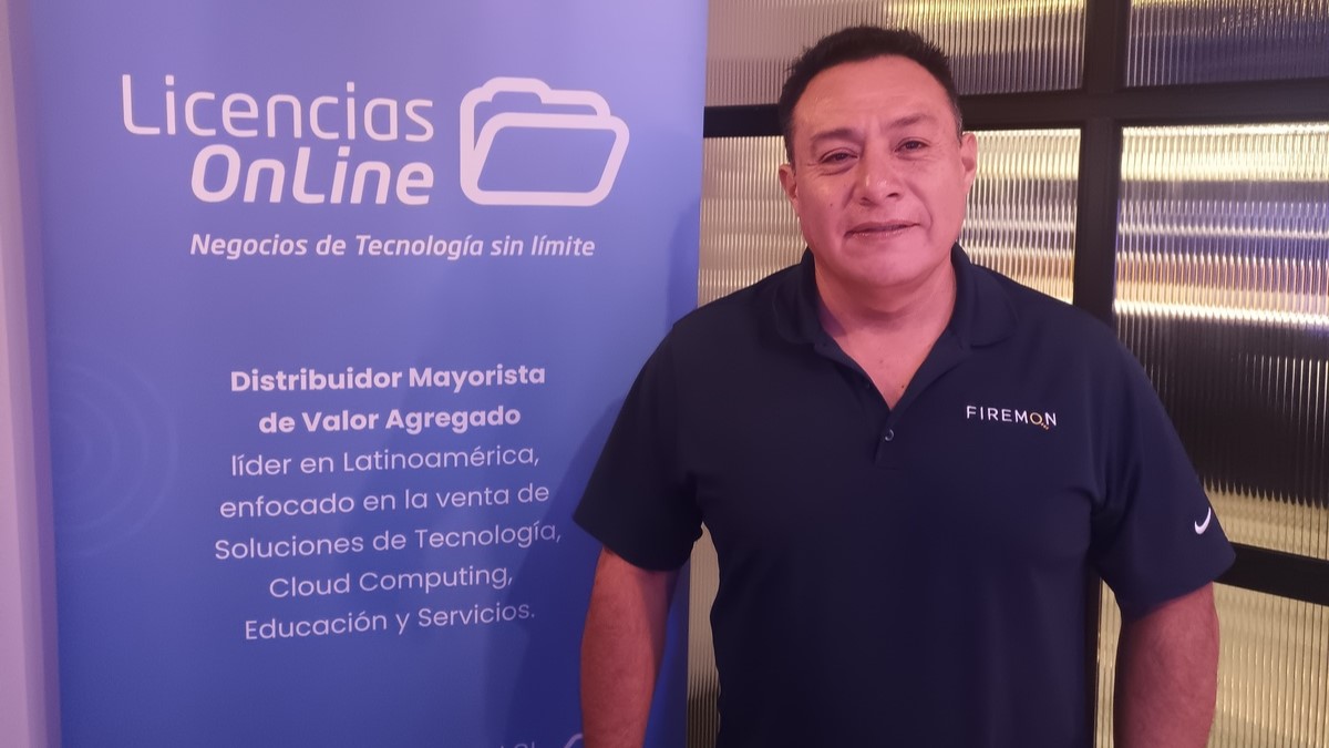 José Ortega, Director de Latinoamérica para FireMon destaca su alianza estratégica con Licencias OnLine durante el LOL Fest Colombia 2025.