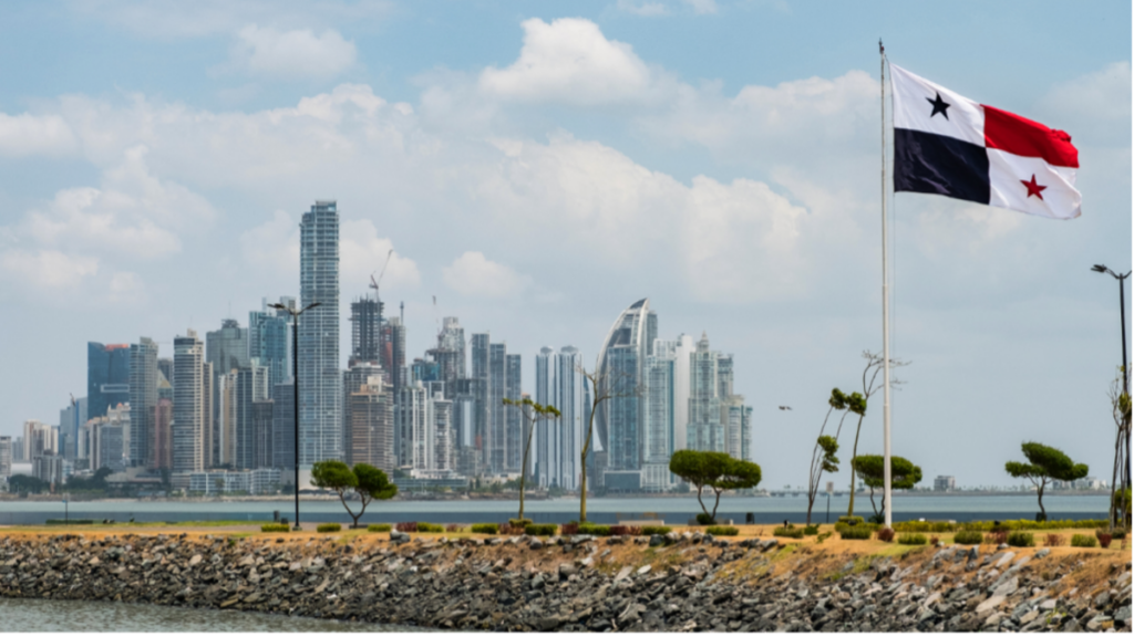 Thales asumirá modernización del Centro de Control de Tráfico Aéreo de la AAC en Panamá