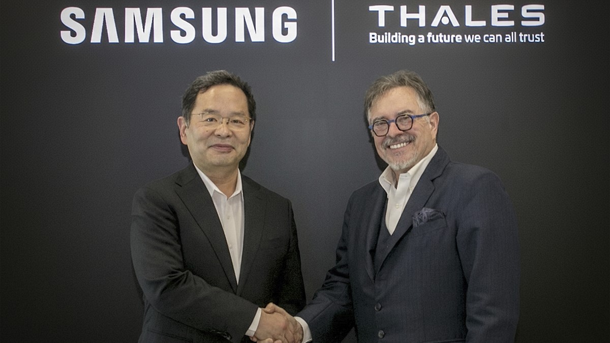 •	La asociación integra la solución Cryptosmart de Thales en los dispositivos Samsung Galaxy Enterprise Edition, impulsados por la protección en múltiples capas de Samsung Knox.