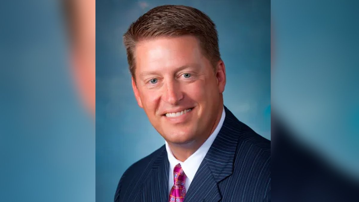 Kevin Kennedy, vicepresidente de Éxito del Ecosistema de Socios Global y de las Américas. La compañía presentó una serie de novedades clave, entre ellas la evolución de su estrategia de incentivos, la ampliación de los esquemas de descuentos y registro de acuerdos, el anuncio de un nuevo módulo de nube para los Proveedores de Servicios y Nube Certificados y mejoras en el Portal de Socios.