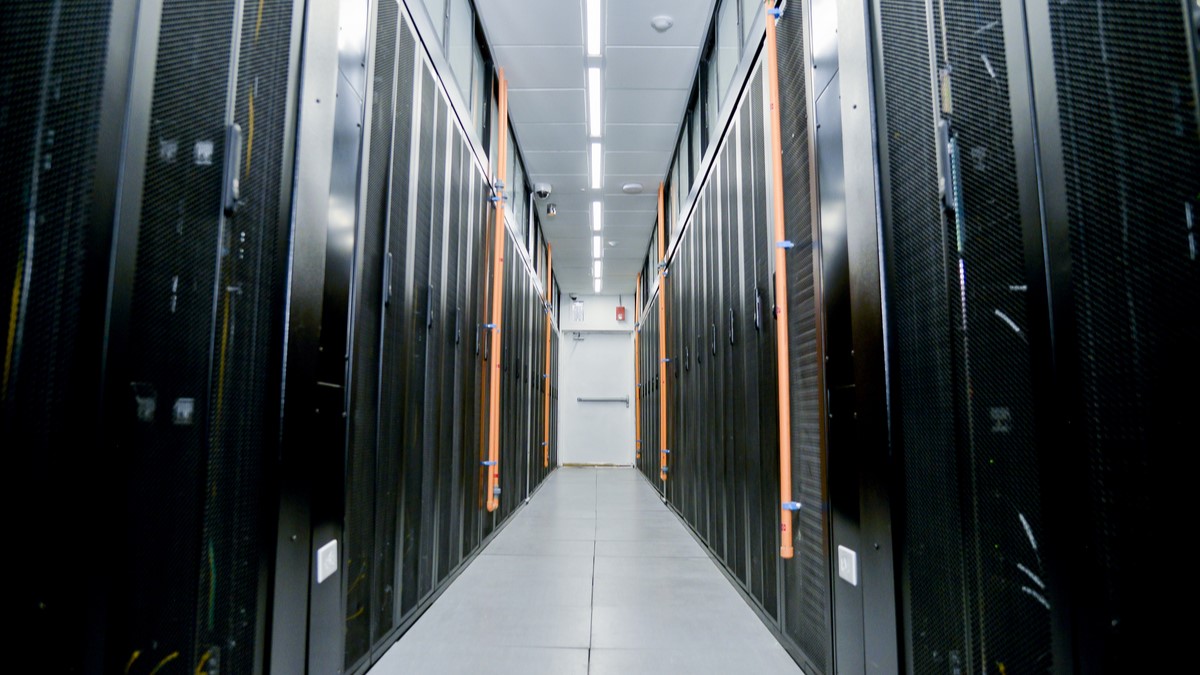 ACOLDC agrupa a 13 de los 16 data centers del país y propone una agenda común para atraer inversión, formar talento y posicionar a Colombia como hub regional de infraestructura digital.