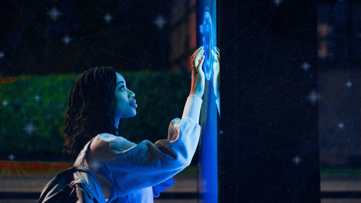 Las caídas globales de los servicios en la nube y la creciente complejidad de la TI empresarial impulsan a las organizaciones a integrar múltiples entornos, reducir riesgos operativos y ganar previsibilidad.