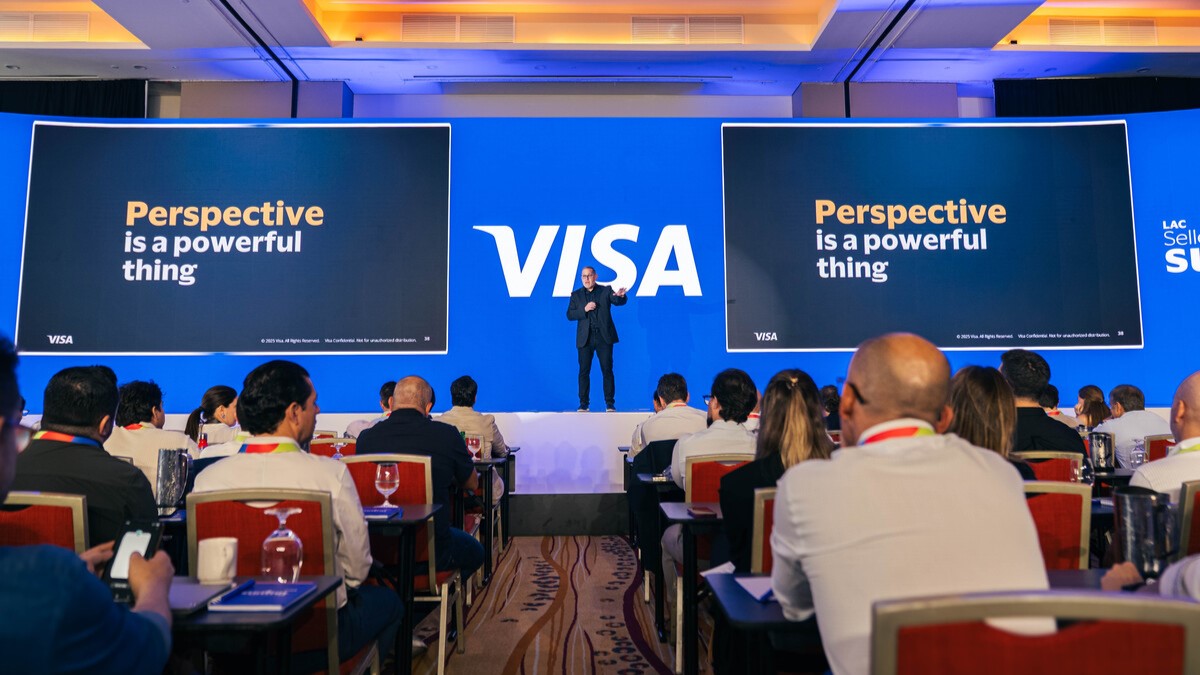 Visa Intelligent Authorization permite un procesamiento moderno de pagos en las principales redes de tarjetas a través de una única conexión API, ayudando a eliminar la necesidad de costosas reconstrucciones de infraestructuras.