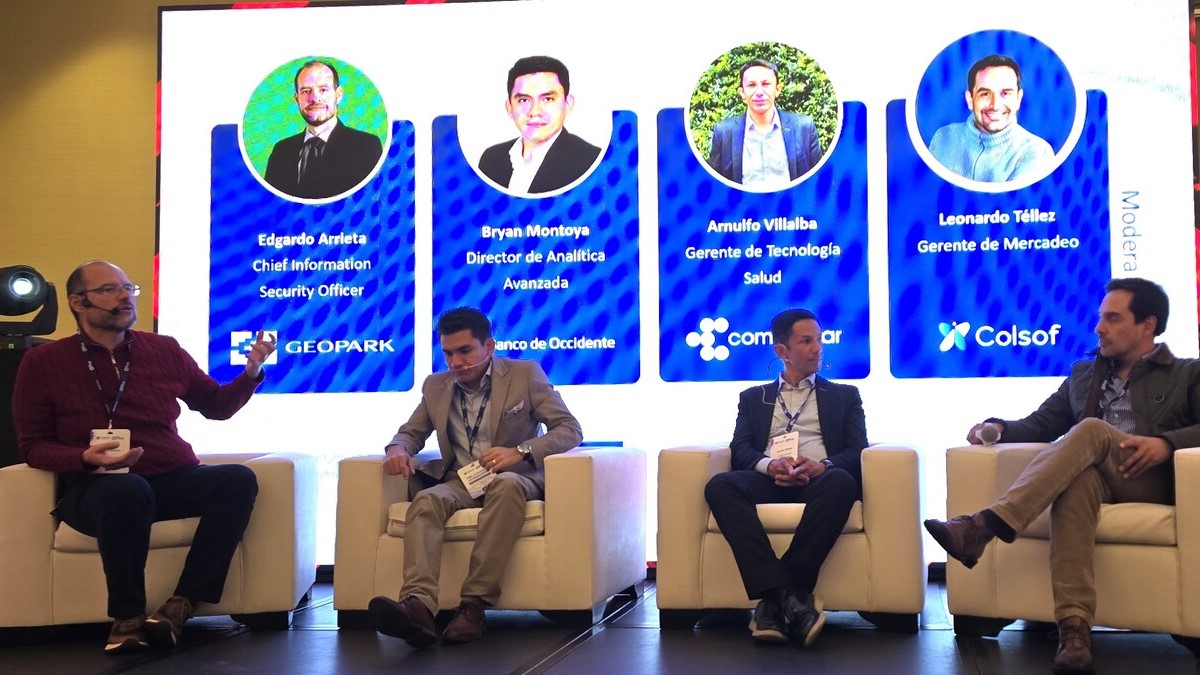 Panel integrado por Edgardo Arrieta (GeoPark), Bryan Montoya (Banco de Occidente), Arnulfo Villalba (Compensar).y Leonardo Téllez (Colsof).