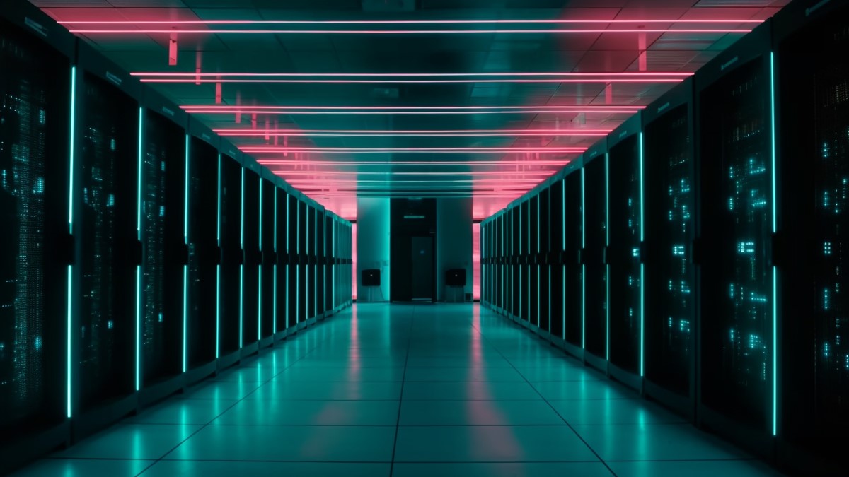 AVEVA, empresa de software industrial propiedad de Schneider Electric, y NVIDIA desarrollan una arquitectura de gemelo digital de ciclo de vida en NVIDIA Omniverse para fábricas de IA a gran escala, con el fin de maximizar los ingresos por tokens por megavatio.