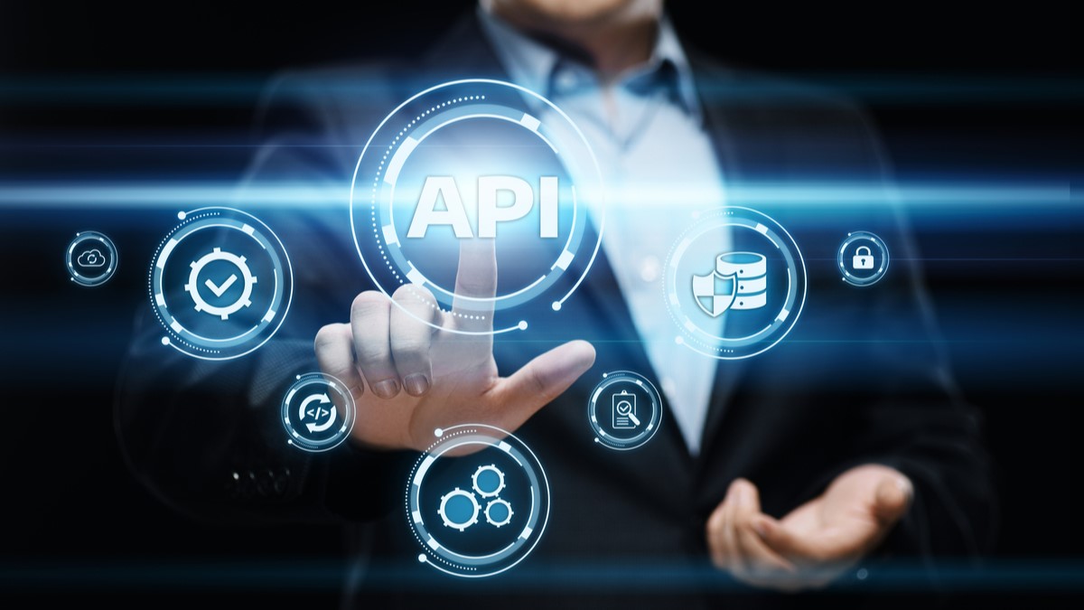 •	Las nuevas funciones unifican los resultados fragmentados de las API en una estrategia de seguridad medible y vinculan la actividad en tiempo de ejecución con la propiedad del código para acelerar la resolución de problemas.