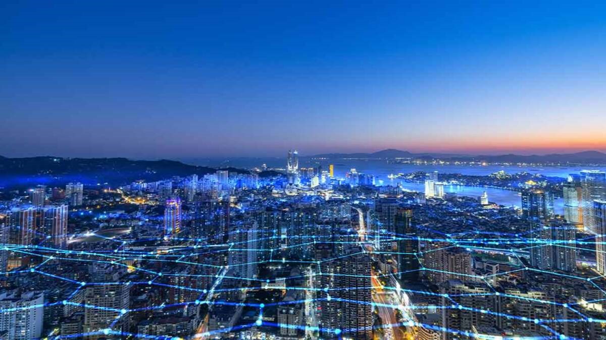 En medio del auge de la inteligencia artificial, la nube y el crecimiento exponencial del tráfico de datos, hay una tecnología poco visible que está cobrando cada vez más relevancia en la infraestructura digital de las empresas: la fibra oscura.