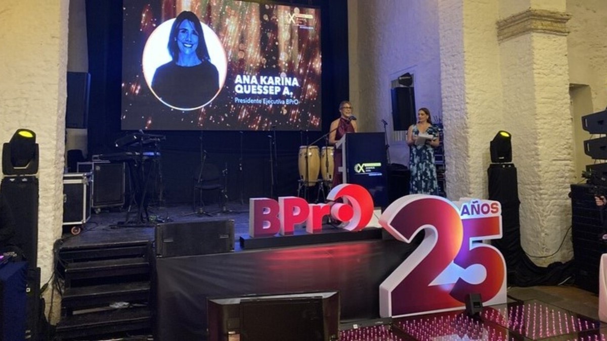 Ana María Quessep O., presidente ejecutivo de BPrO encabezó los CX Interaction Awards 2026, en el marco de los 25 años de la Asociación Colombiana y su evento el CX Summit.