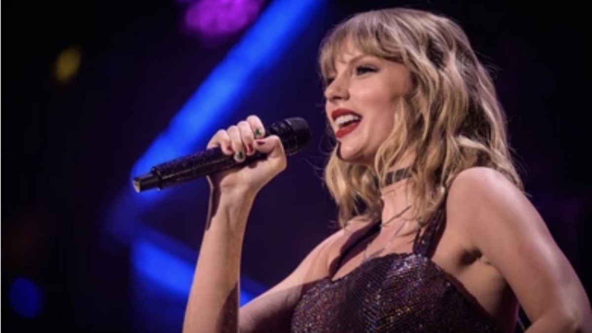 Sabías que una imagen falsa de Taylor Swift influyó en millones de personas durante las últimas elecciones de EE.UU. antes de que se pudiera desmentir. Ahora ella registra su voz e imagen como marcas comerciales para defenderse de la IA, pero Check Point Software advierte que ningún tribunal actúa a la velocidad de un algoritmo.