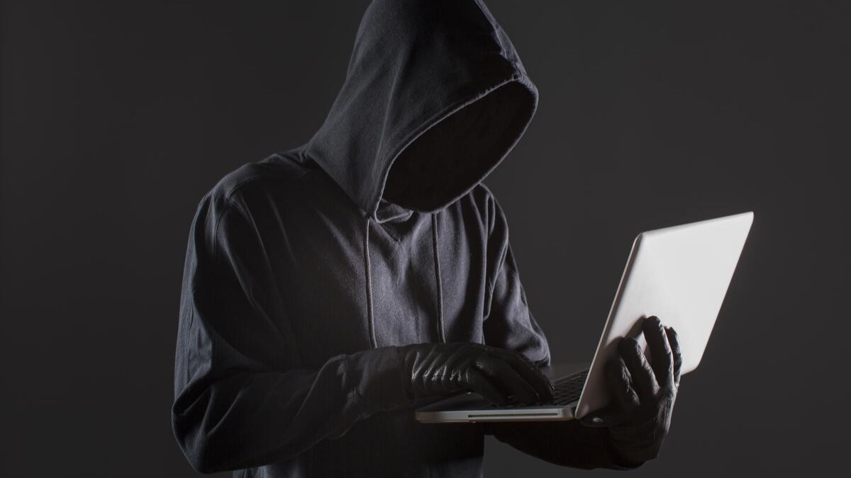 En Costa Rica el phishing y el fraude digital crecieron un 7% en el último trimestre de 2025. Pese a que el 22% de las organizaciones en Costa Rica sufrieron incidentes de seguridad el año pasado, 4 de cada 10 empresas aún operan sin antivirus.