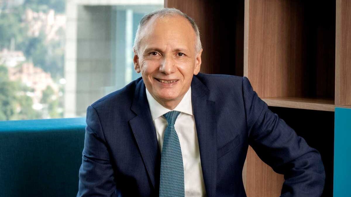 De acuerdo con Jaime Bejarano, Country Manager Región Andina, de Red Hat, la propuesta de Red Hat apunta a llevar la capacidad de cómputo hacia donde residen los datos. Este enfoque reduce la exposición y permite mantener el control sobre la información crítica, un factor cada vez más determinante en sectores regulados. 