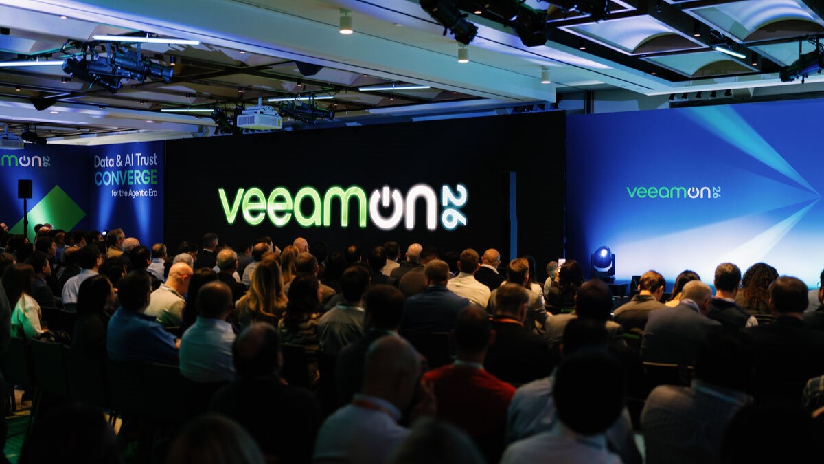 Combinando la plataforma #1 en Resiliencia de Datos con la #1 en Seguridad de los Datos, Veeam aporta el eslabón que faltaba en la estructura de IA, reuniendo datos, acceso, identidades e inteligencia artificial en una única plataforma de confianza conectada.