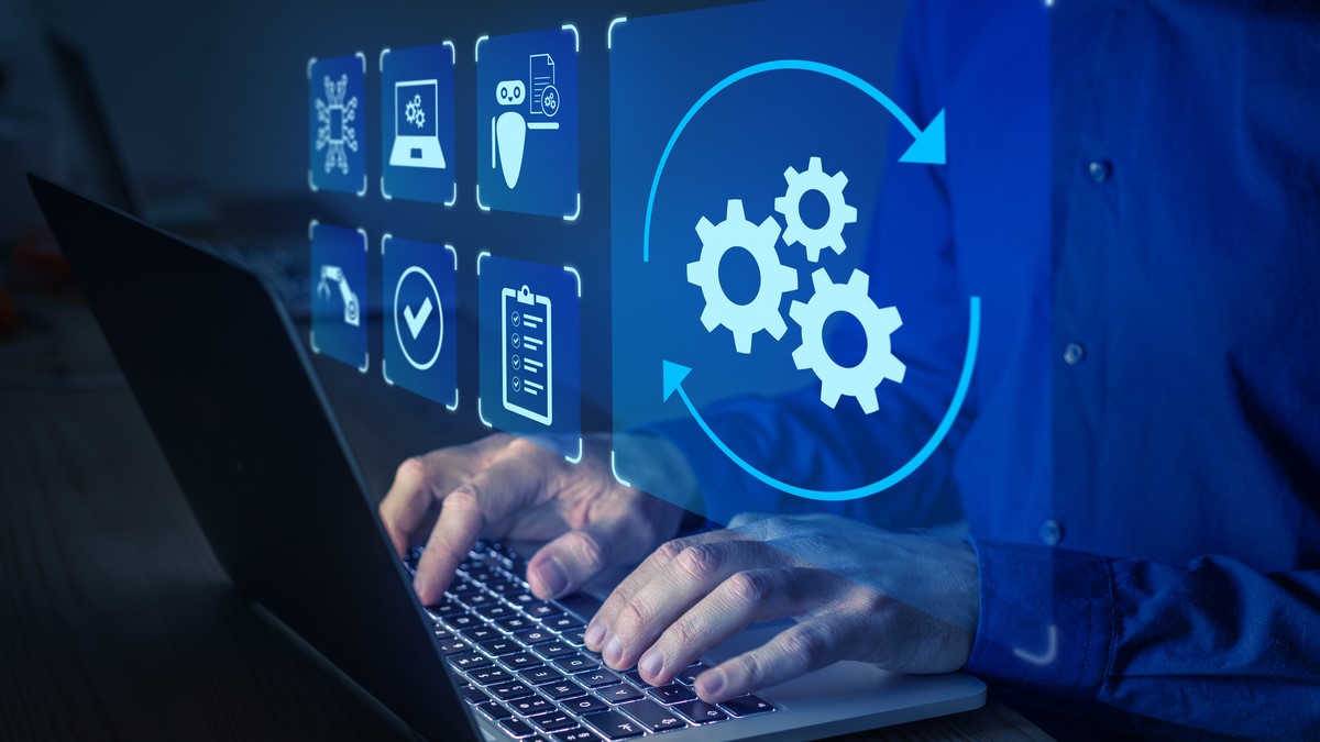 A medida que la inteligencia artificial gana protagonismo en la agenda empresarial, muchas organizaciones descubren que el principal obstáculo no está en la tecnología en sí misma, sino en un paso previo crítico: la forma en que gestionan sus datos, señalan desde TIVIT Latam.