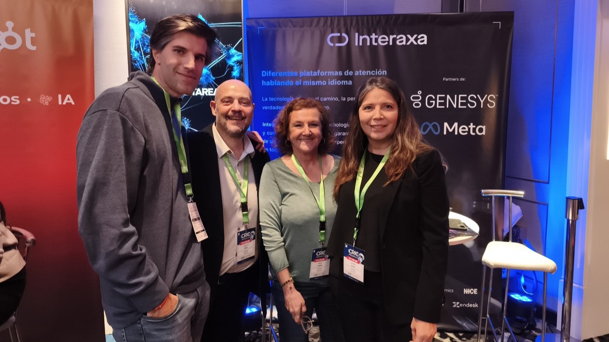 Equipo de Interaxa en el CRIC Argentina 2026: Juan Ignacio Fernández, Marketing Manager Latam; Marcelo Raris, consultor de negocios; Analía Sureda, Key Account Manager; y Marina Ayala, gerente de cuentas.