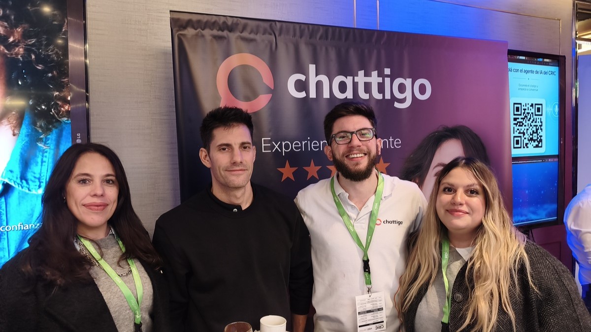Chattigo contó con un stand en el CRIC Argentina 2026 donde estuvieron Paula Alejandra Patire, coordinadora de Fidelización & Upselling; Santiago Haurie, Regional Key Account Manager; Pablo Ivaldi, Head de Growth & Marketing; y Micaela Bevilaqua, 
Coordinadora de Fidelización y Upselling.