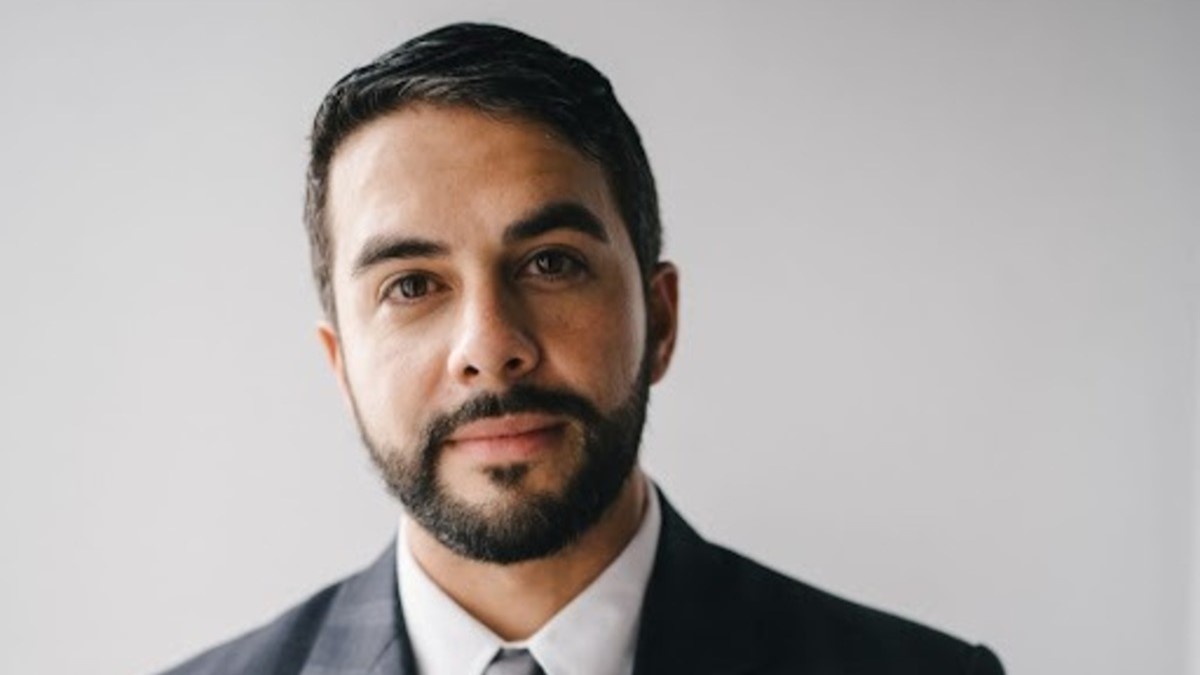 José Orellana, con más de ocho años de experiencia en ventas estratégicas y desarrollo de negocios B2B en la industria tecnológica, liderará el crecimiento comercial de la empresa en la región.