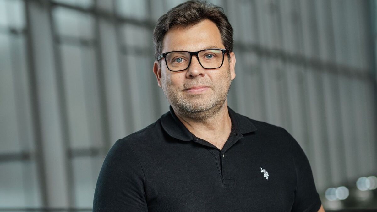 Ivaldo Pereira, Head de TOTVS Andina. Mayor presión por eficiencia, costos, cronogramas y capacidad de ejecución impulsa la integración entre tecnología, datos y control operacional en las empresas del sector.
