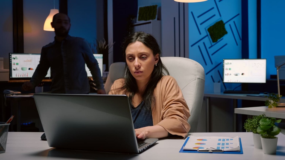 Un reporte de Kaspersky, advierte que los ataques buscan obtener credenciales y abrir paso hacia entornos OT, con biometría, automatización de edificios y construcción entre los sectores más impactados.