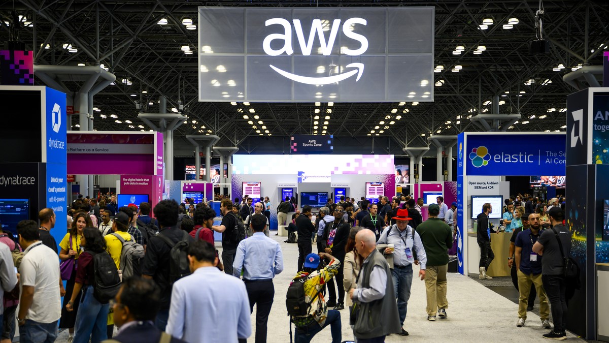 El lanzamiento de AWS Continuum y AWS Context, junto con las funcionalidades de Amazon Quick, Kiro, AWS DevOps Agent, AWS Transform y Amazon Bedrock AgentCore, ponen de relieve cómo AWS está ayudando a los clientes a utilizar agentes para trabajar de forma más eficaz.